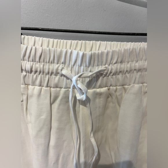 NWT INC. White joggers size Medium - Picture 2 of 8